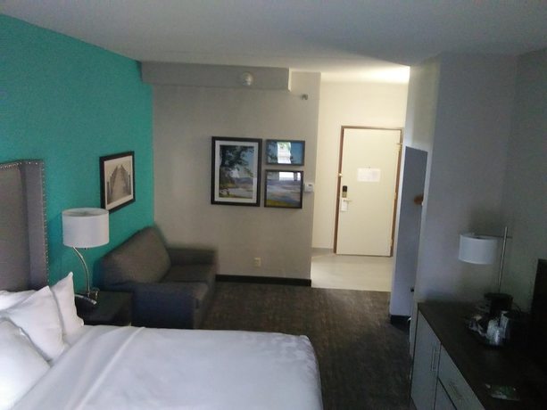 Imagen de la habitación del Hotel La Quinta Inn and Suites By Wyndham Jamestown. Foto 6