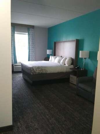 Imagen de la habitación del Hotel La Quinta Inn and Suites By Wyndham Jamestown. Foto 7