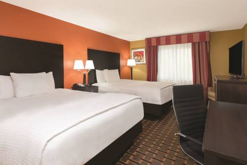 Imagen de la habitación del Hotel La Quinta Inn and Suites By Wyndham Joplin. Foto 4
