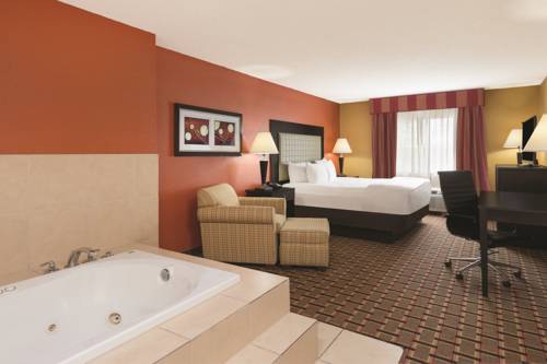 Imagen de la habitación del Hotel La Quinta Inn and Suites By Wyndham Joplin. Foto 8