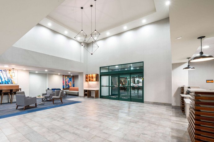Imagen de los interiores del Hotel La Quinta Inn and Suites By Wyndham Kennewick. Foto 10