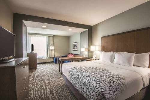 Imagen de la habitación del Hotel La Quinta Inn and Suites By Wyndham Kingman. Foto 2