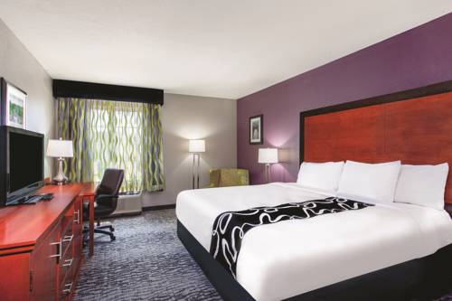 Imagen de la habitación del Hotel La Quinta Inn and Suites By Wyndham Knoxville North I-75. Foto 4