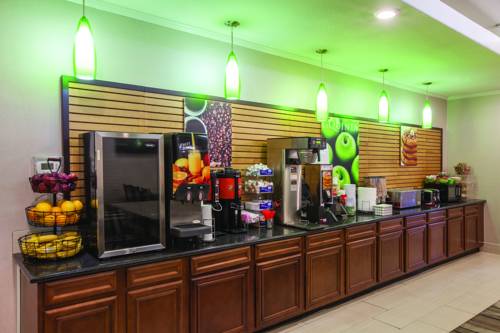 Imagen del bar/restaurante del Hotel La Quinta Inn and Suites By Wyndham Kyle - Austin South. Foto 3