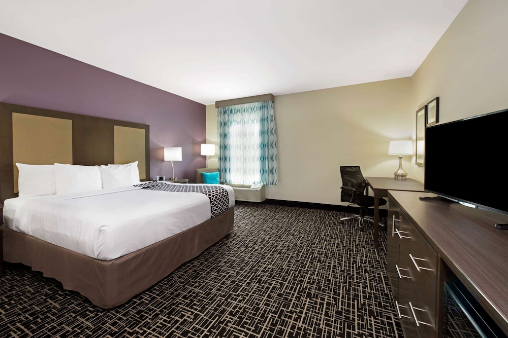 Imagen de la habitación del Hotel La Quinta Inn and Suites By Wyndham Lake Charles - Westlake. Foto 3