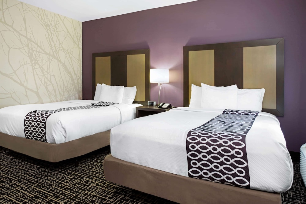 Imagen de la habitación del Hotel La Quinta Inn and Suites By Wyndham Lake Charles - Westlake. Foto 6