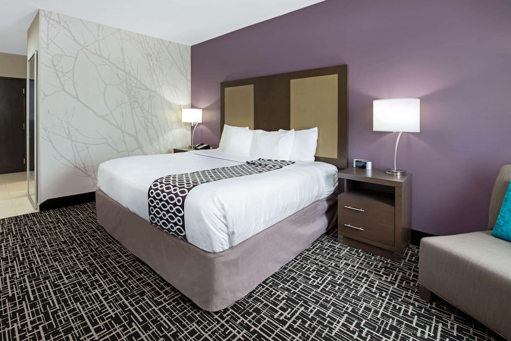 Imagen de la habitación del Hotel La Quinta Inn and Suites By Wyndham Lake Charles - Westlake. Foto 12