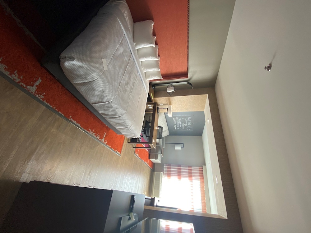 Imagen de la habitación del Hotel La Quinta Inn and Suites By Wyndham Lakeway. Foto 6