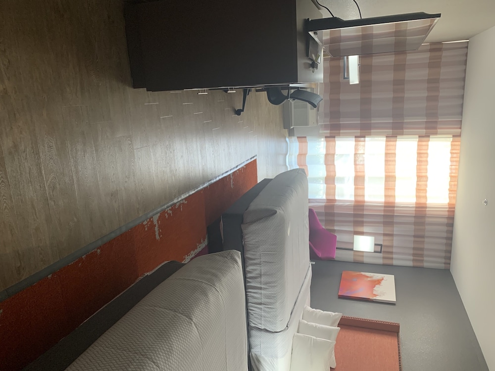 Imagen de la habitación del Hotel La Quinta Inn and Suites By Wyndham Lakeway. Foto 7