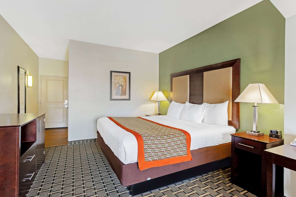 Imagen de la habitación del Hotel La Quinta Inn and Suites By Wyndham Lancaster. Foto 7