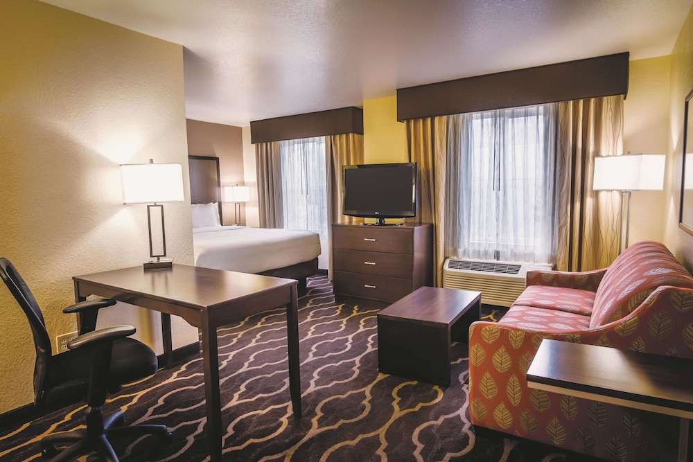 Imagen de la habitación del Hotel La Quinta Inn and Suites By Wyndham Las Vegas Red Rock. Foto 6