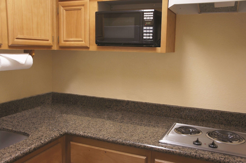 Imagen de la habitación del Hotel La Quinta Inn and Suites By Wyndham Las Vegas Red Rock. Foto 7