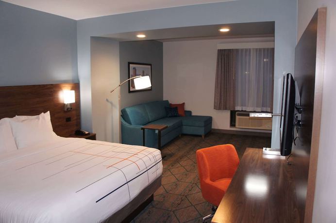 Imagen de la habitación del Hotel La Quinta Inn and Suites By Wyndham Littleton/red Rocks. Foto 2