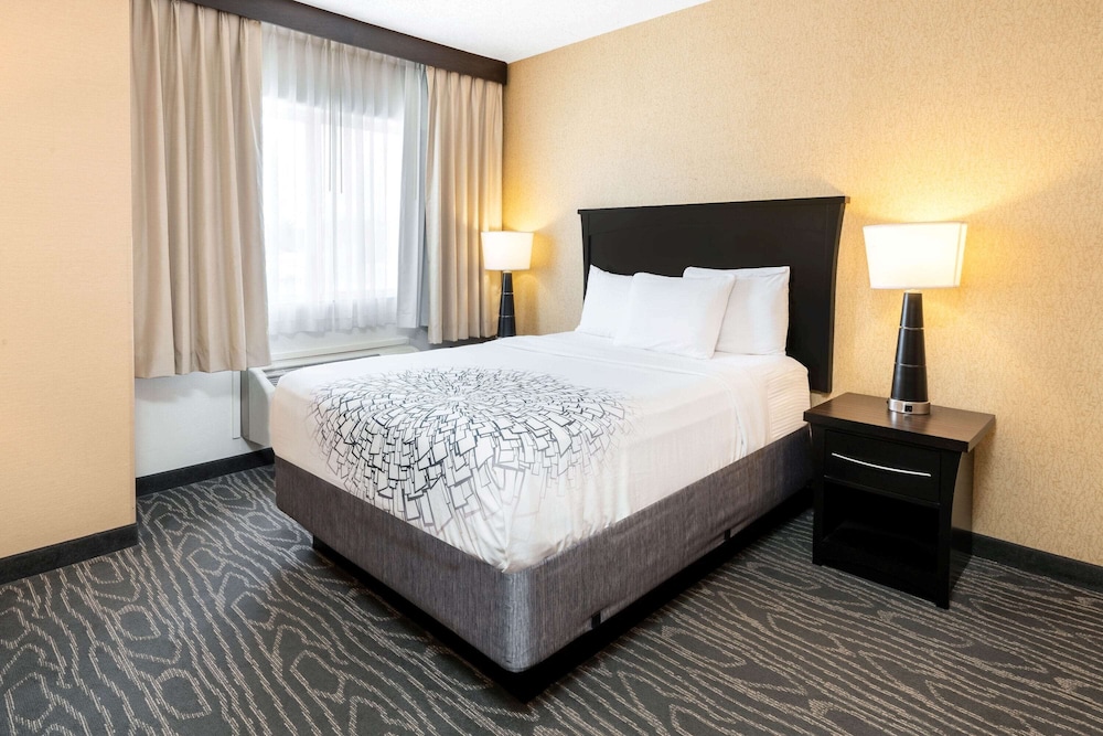 Imagen de la habitación del Hotel La Quinta Inn and Suites By Wyndham Logan. Foto 2