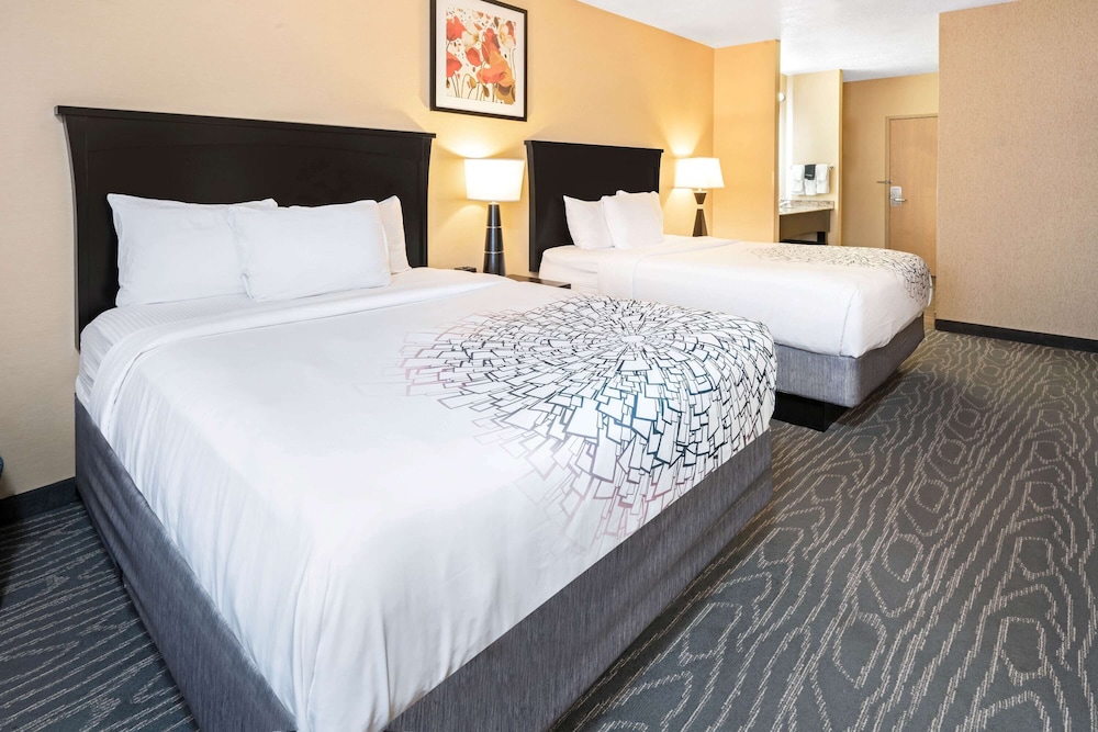 Imagen de la habitación del Hotel La Quinta Inn and Suites By Wyndham Logan. Foto 5