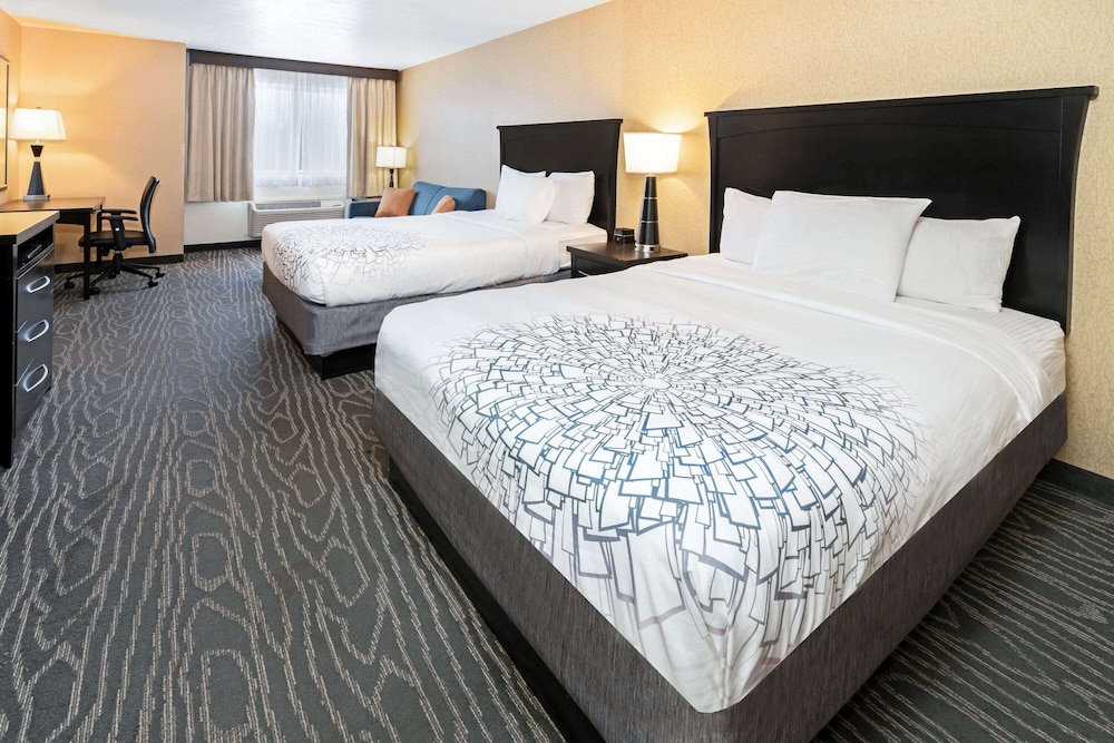 Imagen de la habitación del Hotel La Quinta Inn and Suites By Wyndham Logan. Foto 9