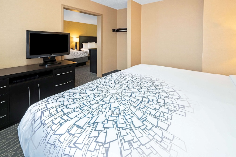 Imagen de la habitación del Hotel La Quinta Inn and Suites By Wyndham Logan. Foto 17