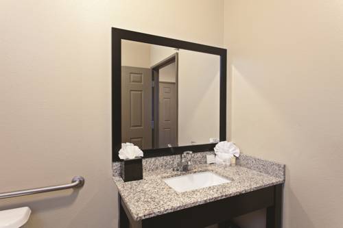 Imagen de la habitación del Hotel La Quinta Inn and Suites By Wyndham Los Banos. Foto 5