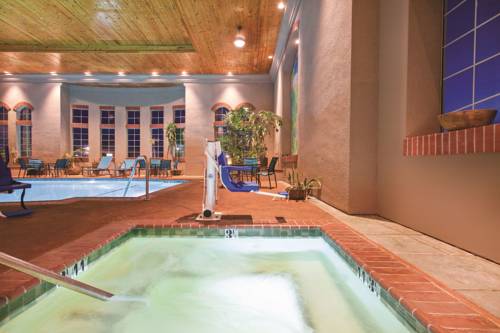 Imagen de la habitación del Hotel La Quinta Inn and Suites By Wyndham Los Banos. Foto 6