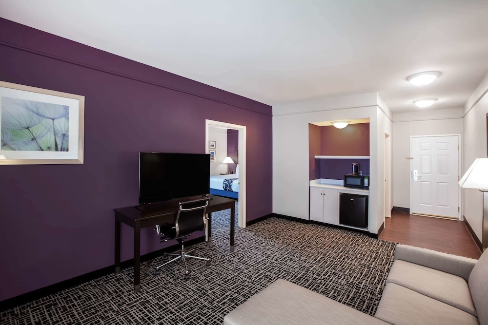 Imagen de la habitación del Hotel La Quinta Inn and Suites By Wyndham Lubbock North. Foto 7