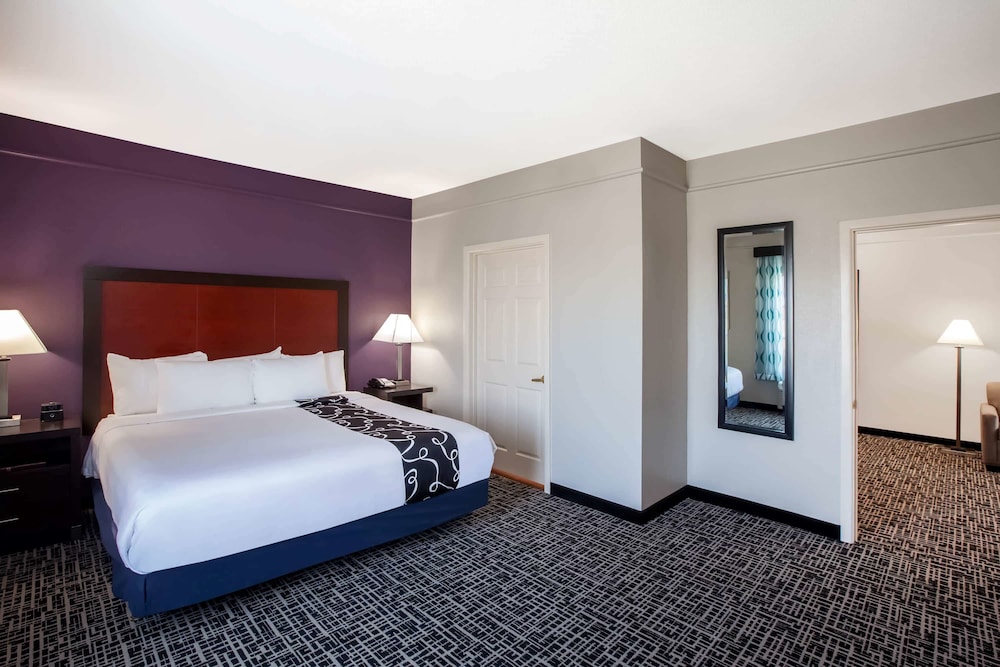 Imagen de la habitación del Hotel La Quinta Inn and Suites By Wyndham Lubbock North. Foto 8