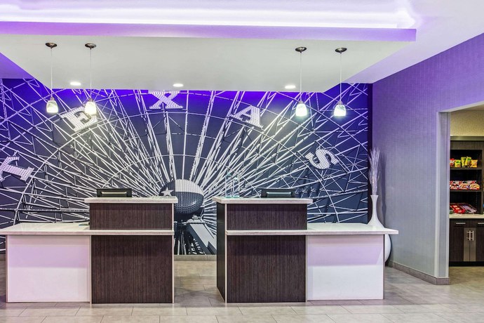Imagen de los interiores del Hotel La Quinta Inn and Suites By Wyndham Lubbock South. Foto 11