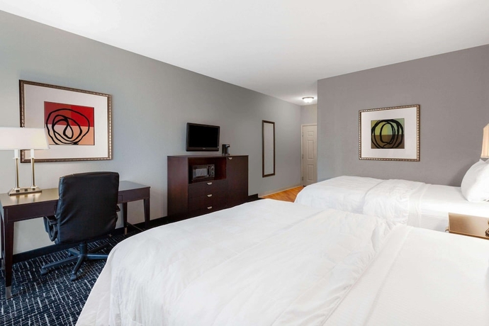 Imagen de la habitación del Hotel La Quinta Inn and Suites By Wyndham Lumberton. Foto 14