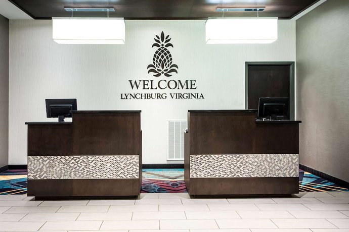 Imagen de los interiores del Hotel La Quinta Inn and Suites By Wyndham Lynchburg At Liberty Univ.. Foto 10