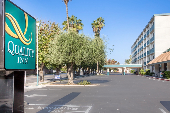 Imagen general del Hotel La Quinta Inn and Suites By Wyndham Madera. Foto 2