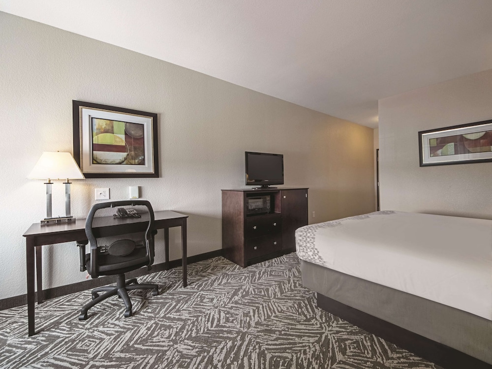 Imagen de la habitación del Hotel La Quinta Inn and Suites By Wyndham Mckinney. Foto 4