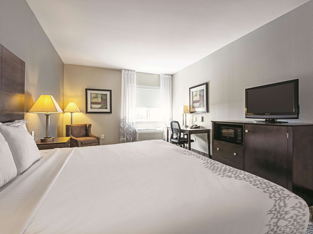 Imagen de la habitación del Hotel La Quinta Inn and Suites By Wyndham Mckinney. Foto 6