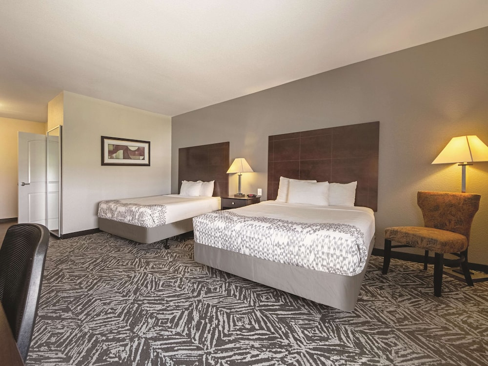 Imagen de la habitación del Hotel La Quinta Inn and Suites By Wyndham Mckinney. Foto 10