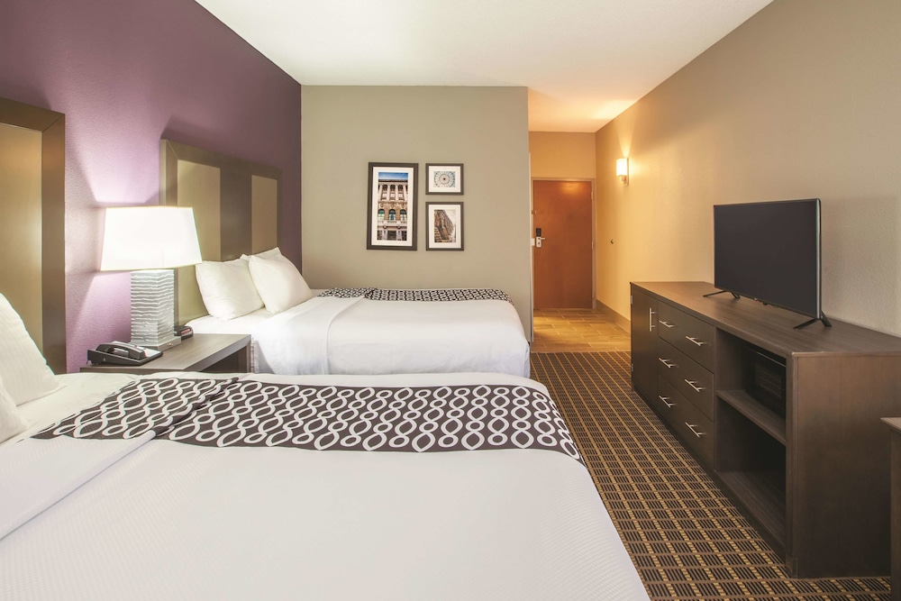 Imagen de la habitación del Hotel La Quinta Inn and Suites By Wyndham Mechanicsburg - Harrisburg. Foto 5