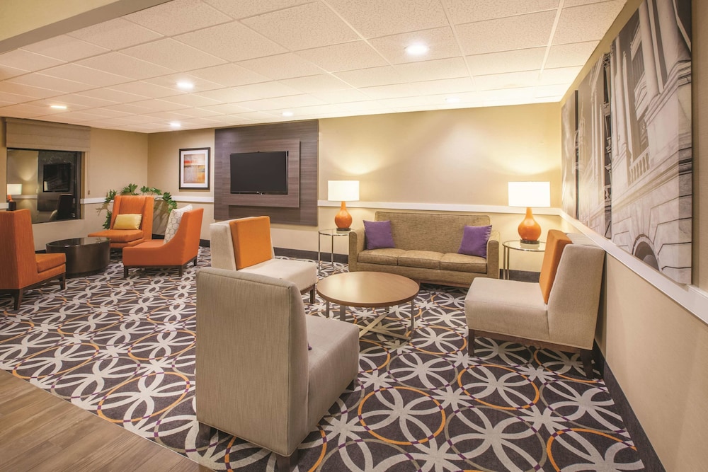 Imagen de los interiores del Hotel La Quinta Inn and Suites By Wyndham Mechanicsburg - Harrisburg. Foto 12
