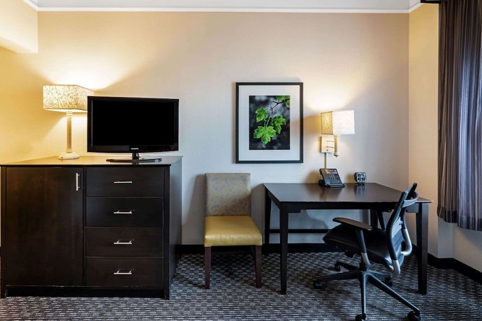 Imagen de la habitación del Hotel La Quinta Inn and Suites By Wyndham Mesa Superstition Springs. Foto 10