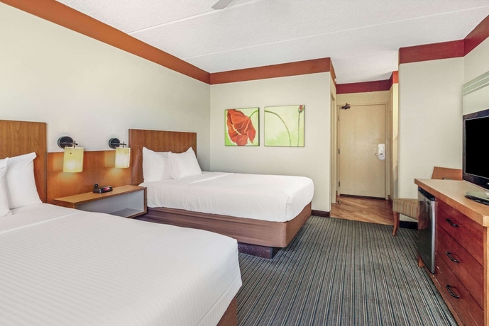 Imagen de la habitación del Hotel La Quinta Inn and Suites By Wyndham Miami Cutler Bay. Foto 5