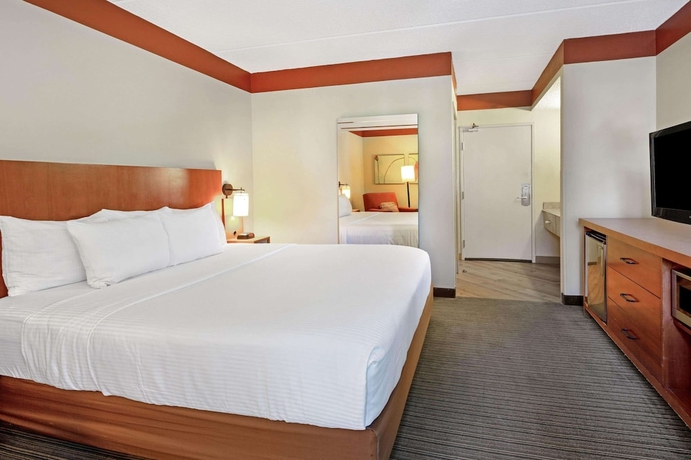 Imagen de la habitación del Hotel La Quinta Inn and Suites By Wyndham Miami Cutler Bay. Foto 12