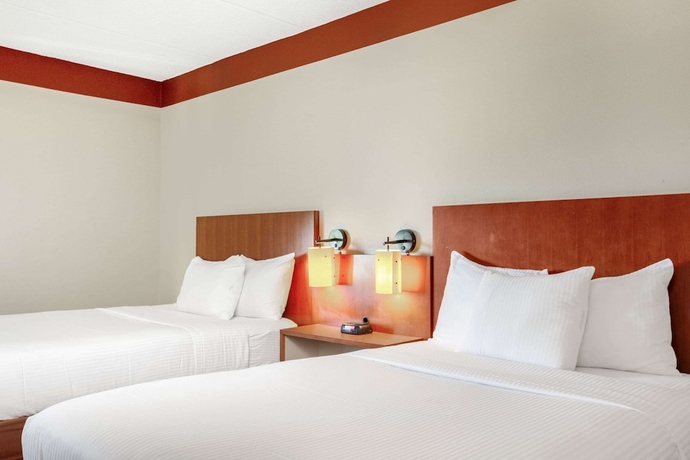 Imagen de la habitación del Hotel La Quinta Inn and Suites By Wyndham Miami Cutler Bay. Foto 13