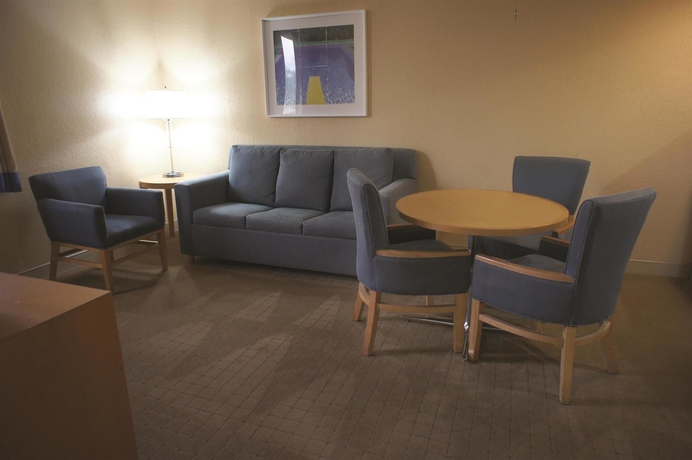 Imagen de la habitación del Hotel La Quinta Inn and Suites By Wyndham Miami Lakes. Foto 7