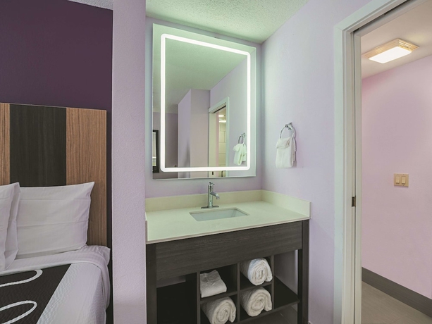 Imagen de la habitación del Hotel La Quinta Inn and Suites By Wyndham Minneapolis Northwest. Foto 5