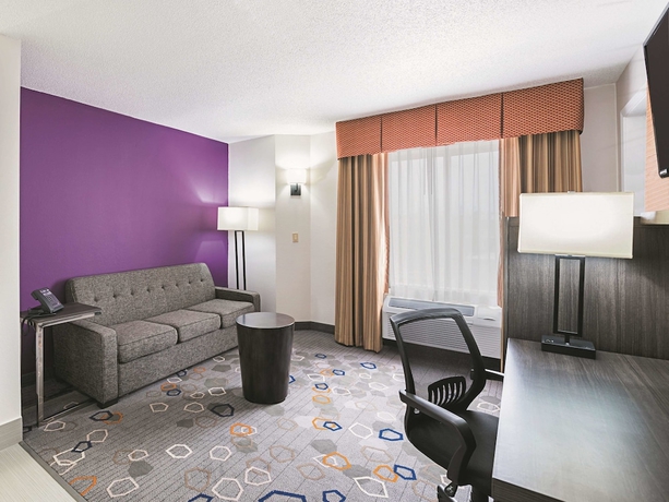 Imagen de la habitación del Hotel La Quinta Inn and Suites By Wyndham Minneapolis Northwest. Foto 6