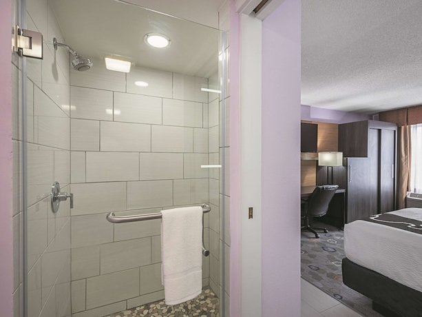 Imagen de la habitación del Hotel La Quinta Inn and Suites By Wyndham Minneapolis Northwest. Foto 13