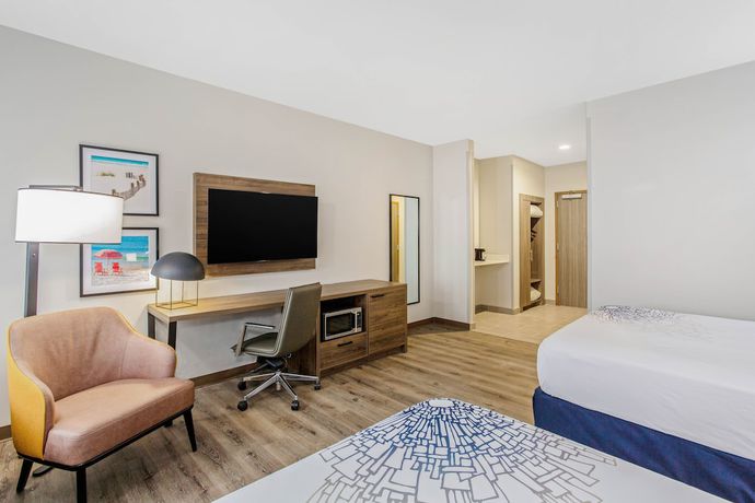 Imagen de la habitación del Hotel La Quinta Inn and Suites By Wyndham Miramar Beach-destin. Foto 4