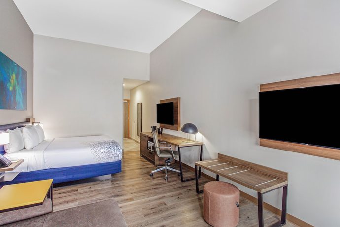 Imagen de la habitación del Hotel La Quinta Inn and Suites By Wyndham Miramar Beach-destin. Foto 9