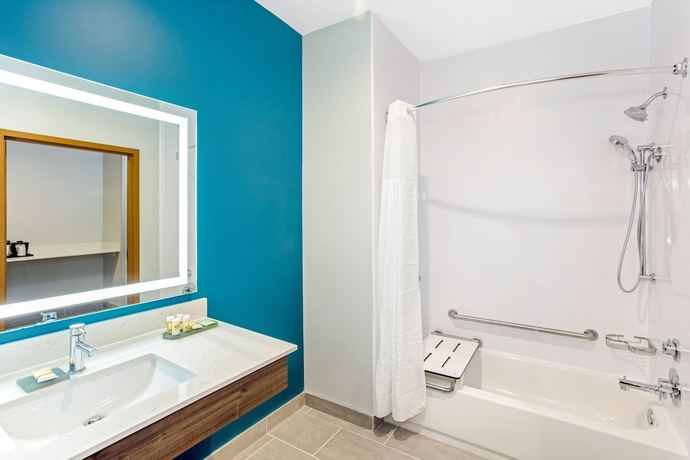 Imagen de la habitación del Hotel La Quinta Inn and Suites By Wyndham Miramar Beach-destin. Foto 13