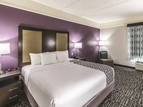 Imagen de la habitación del Hotel La Quinta Inn and Suites By Wyndham Mission At West Mcallen. Foto 15