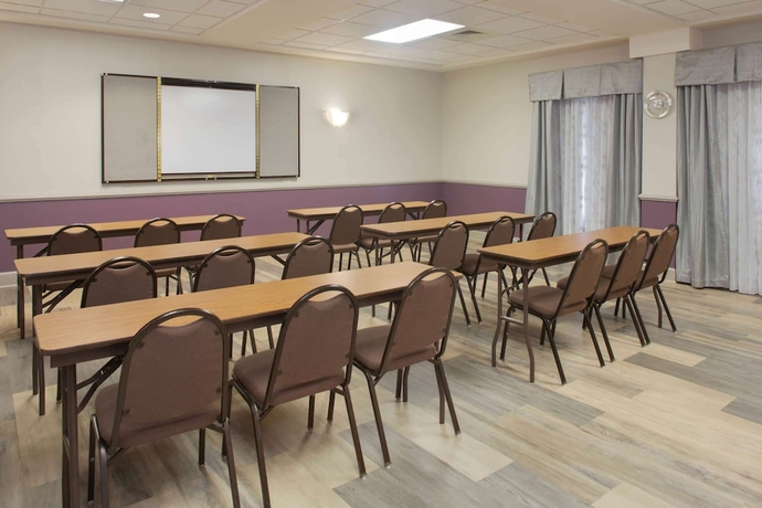 Imagen de los interiores del Hotel La Quinta Inn and Suites By Wyndham Mobile - Daphne. Foto 13