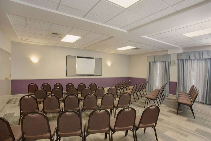 Imagen de los interiores del Hotel La Quinta Inn and Suites By Wyndham Mobile - Daphne. Foto 14