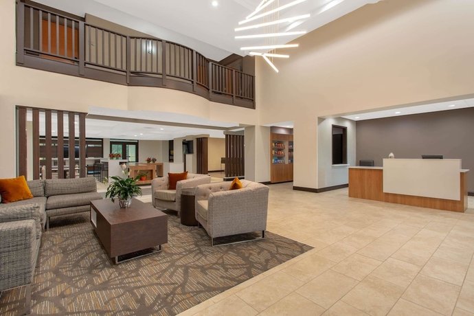 Imagen de los interiores del Hotel La Quinta Inn and Suites By Wyndham Mooresville. Foto 14
