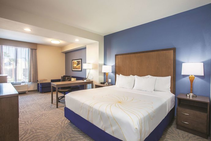 Imagen de la habitación del Hotel La Quinta Inn and Suites By Wyndham Morgan Hill-san Jose South. Foto 8